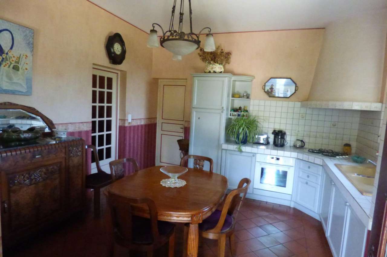 Charming 3 bedroom home ideally located in a quiet countryside setting in F