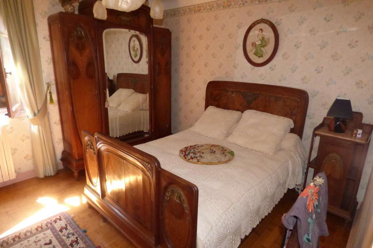 Charming 3 bedroom home ideally located in a quiet countryside setting in F