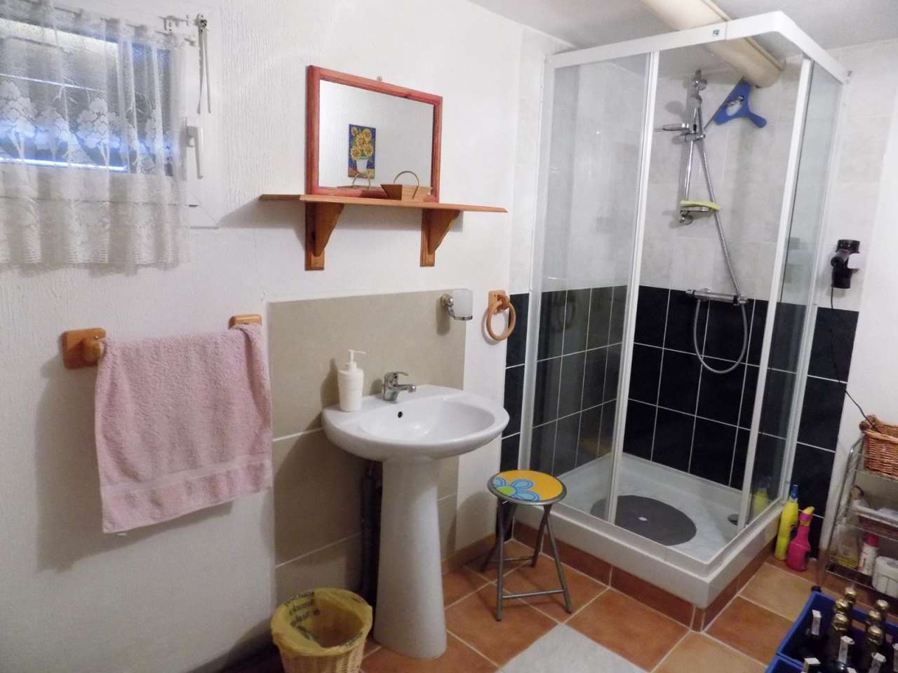 Superb 3 bedroom home with a total spacious living area of 156m2, set withi