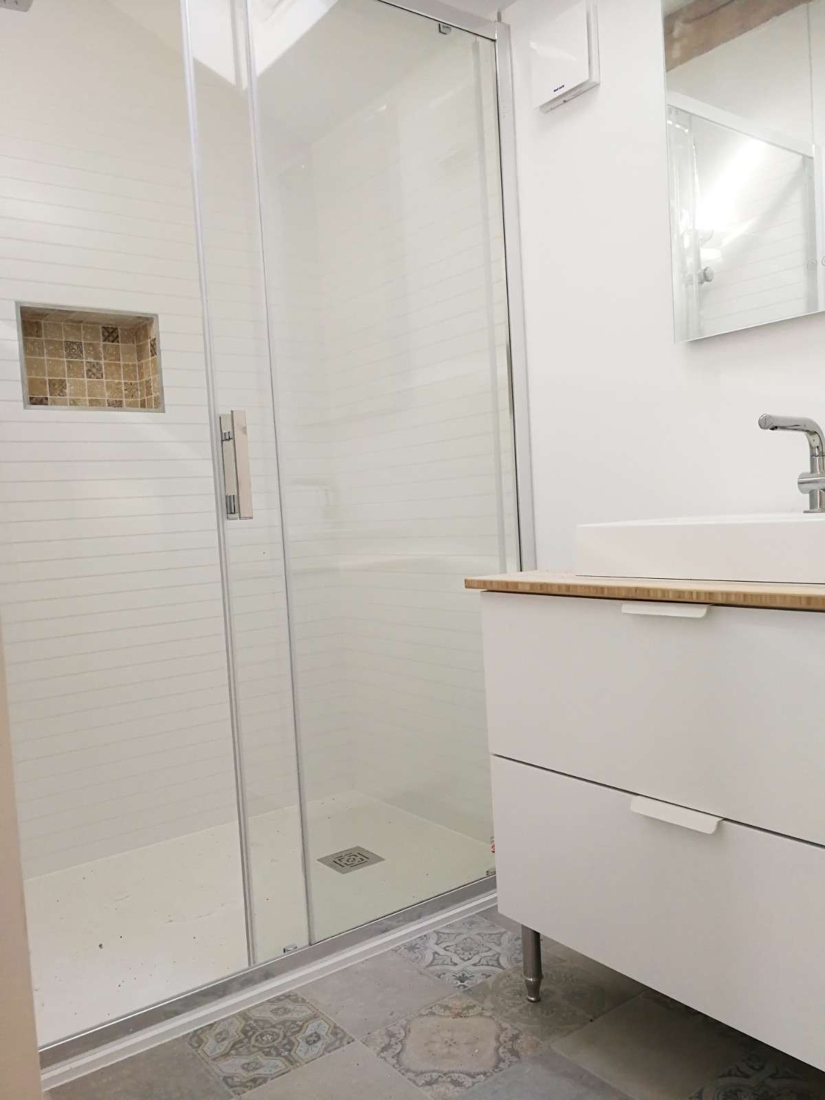 Grand and spacious house which is full of character and charm, with a total