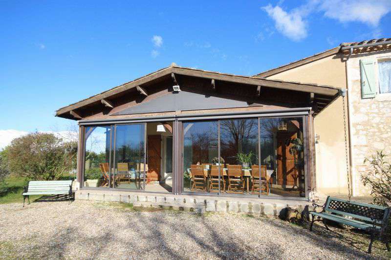 Excellent Bed and Breakfast property with income opportunities, including 3