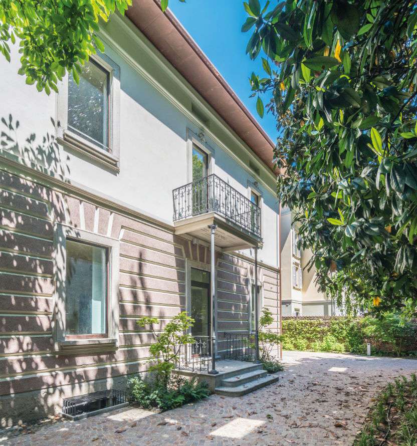 Immaculate 11 bedroom Villa for sale in Monza, Lombardy