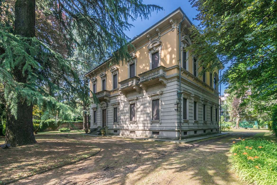 8 bedroom Villa with 3,900m2 of land Monza, Monza and Brianza, Lombardy