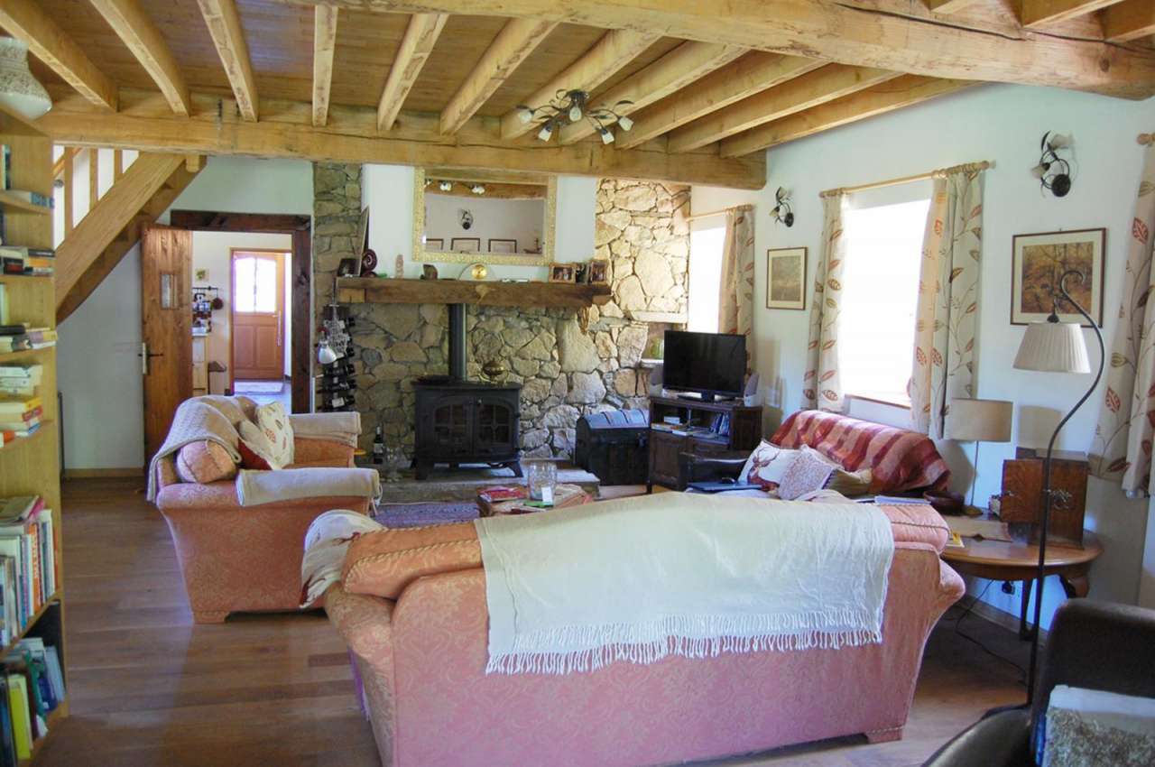Charming 3 bedroom stone built house, which was built in 2011 using origina
