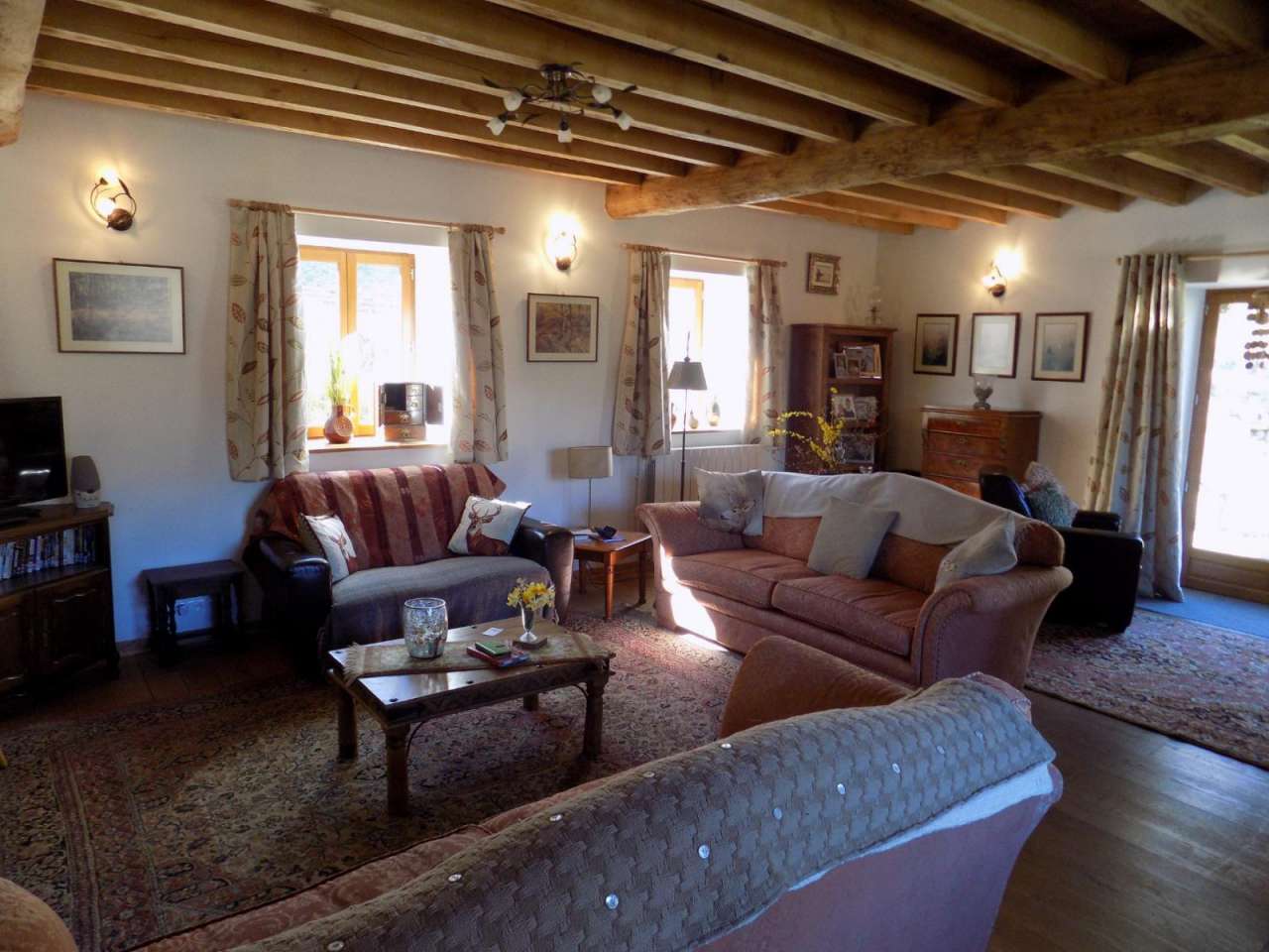 Charming 3 bedroom stone built house, which was built in 2011 using origina