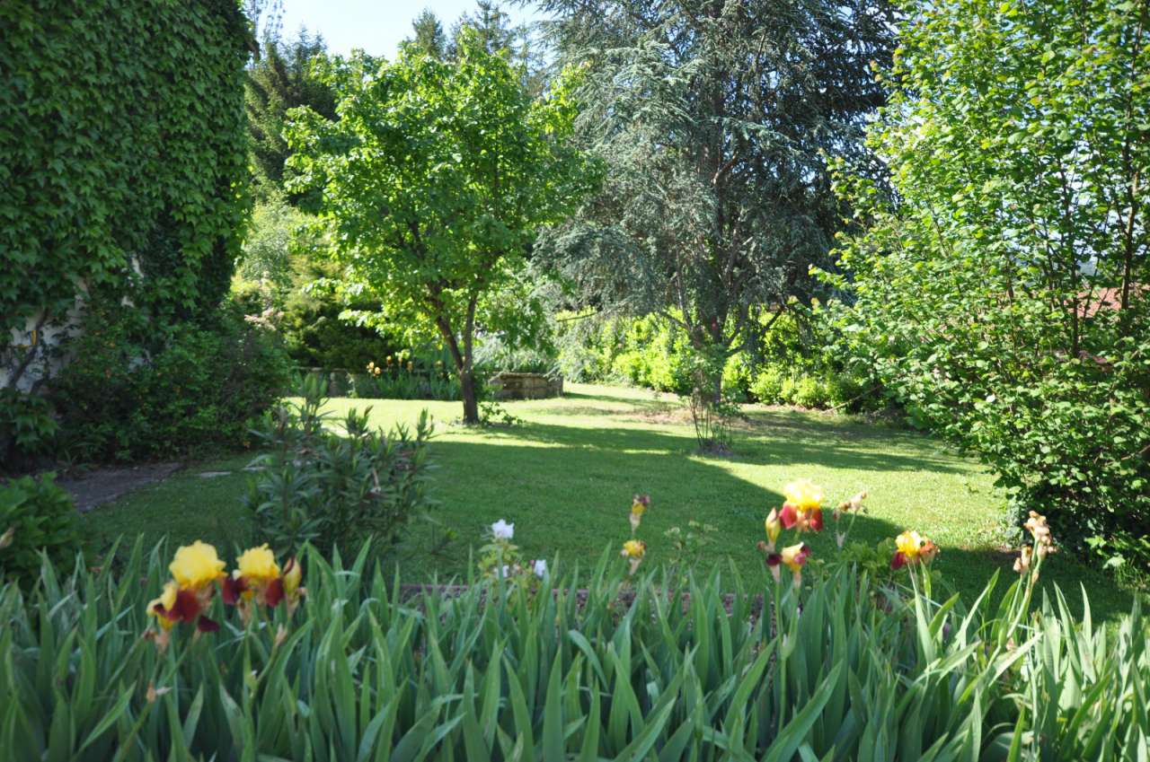 Beautifully presented 4 bedroom home which is ideally nestled right in the