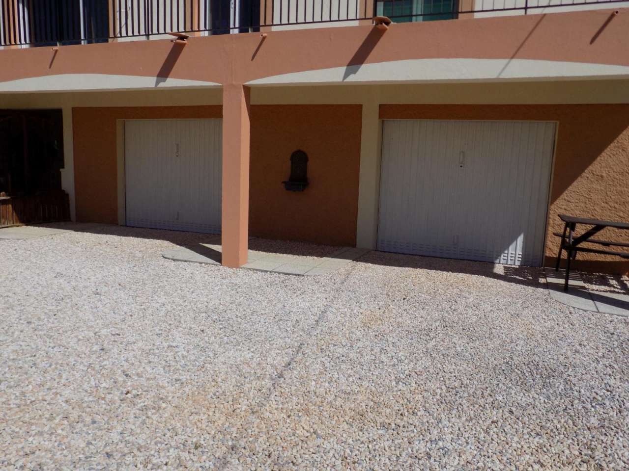 Fabulous 4 bedroom detached house ideally situated within a quiet setting j