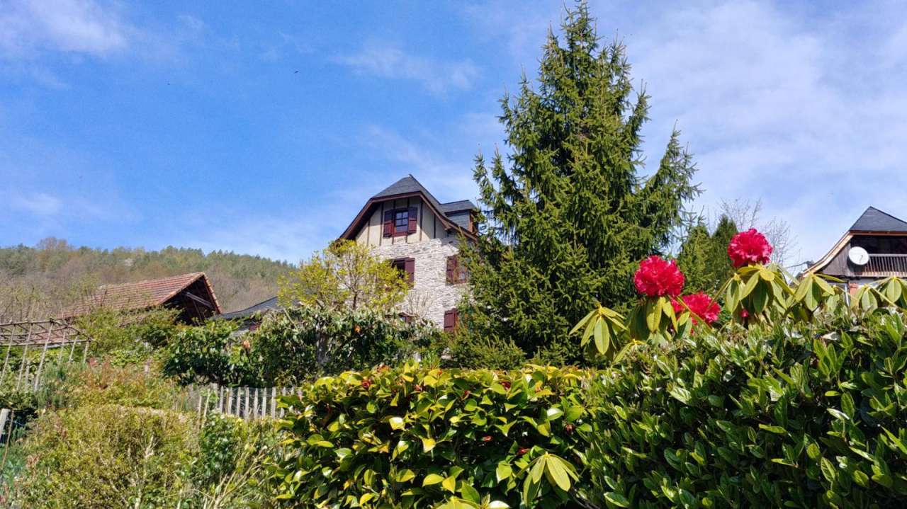 Spacious south facing stone built house which is ideally located in the cha