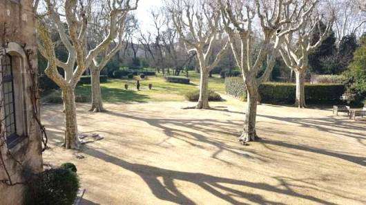 Spacious, 7 bedroom, fortified 13th Century listed historic castle, which h