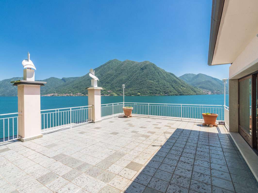 Lovingly Maintained 4 bedroom Villa for sale in Argegno, Lombardy