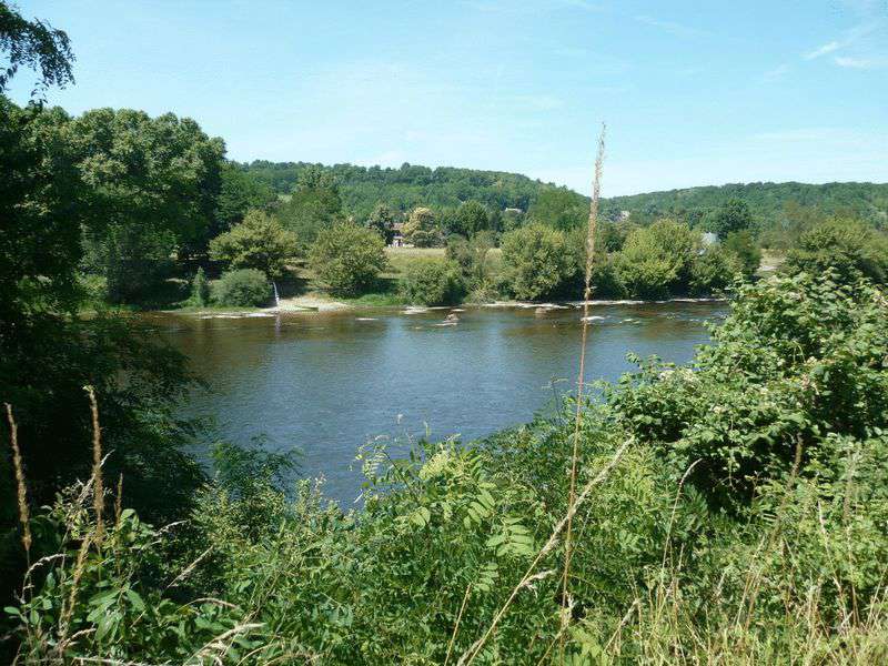 This most attractive chateau comes with 8 bedroom suites and an independent