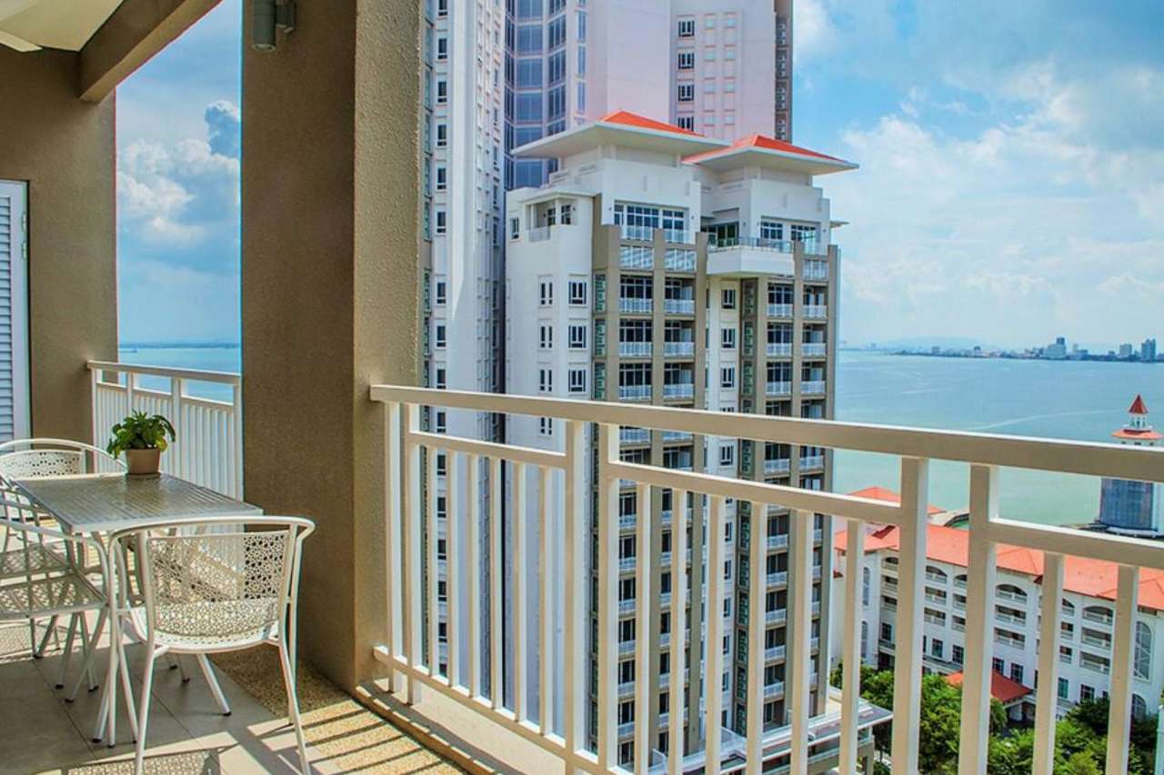 3 bedroom Apartment for sale with sea view in Seri Tanjung Pinang