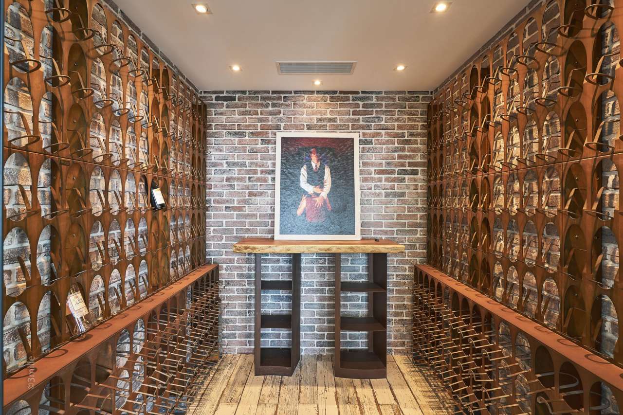 Newly built ultra modern and contemporary 5 bedroom villa, with a total spa