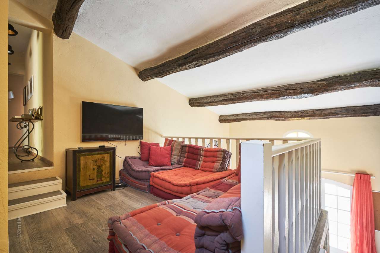 With stunning sea views, this superb Provencal style villa is ideally set w