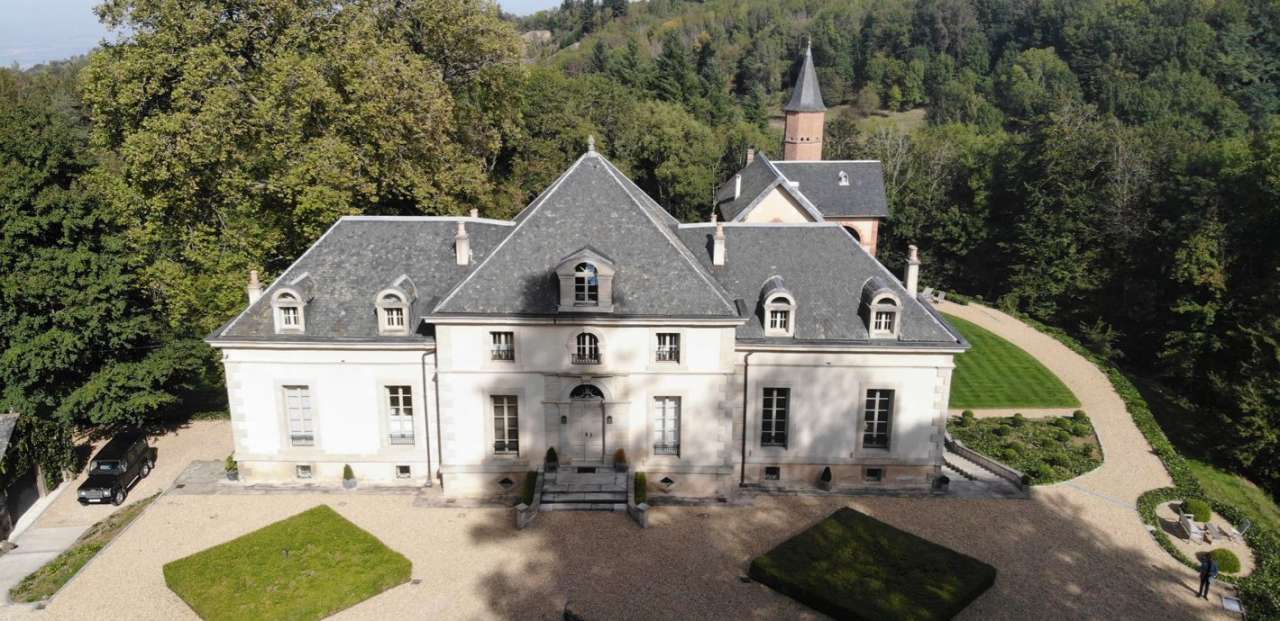 PRICE REDUCED – Immaculately presented and luxurious French Chateau, locate