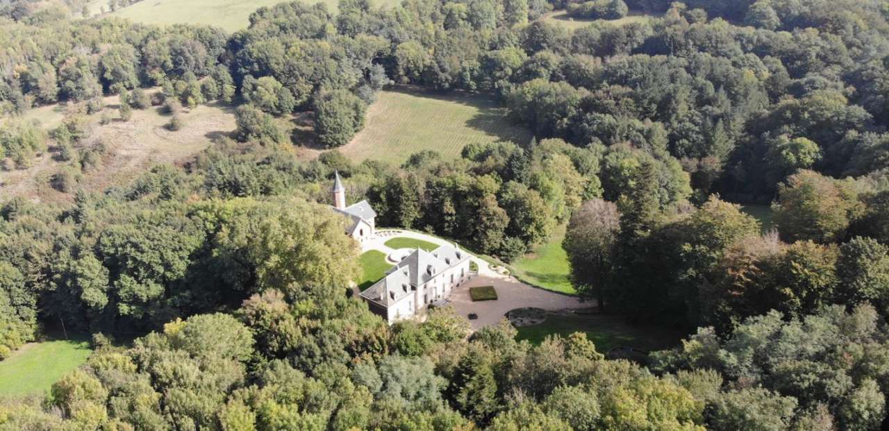 PRICE REDUCED – Immaculately presented and luxurious French Chateau, locate