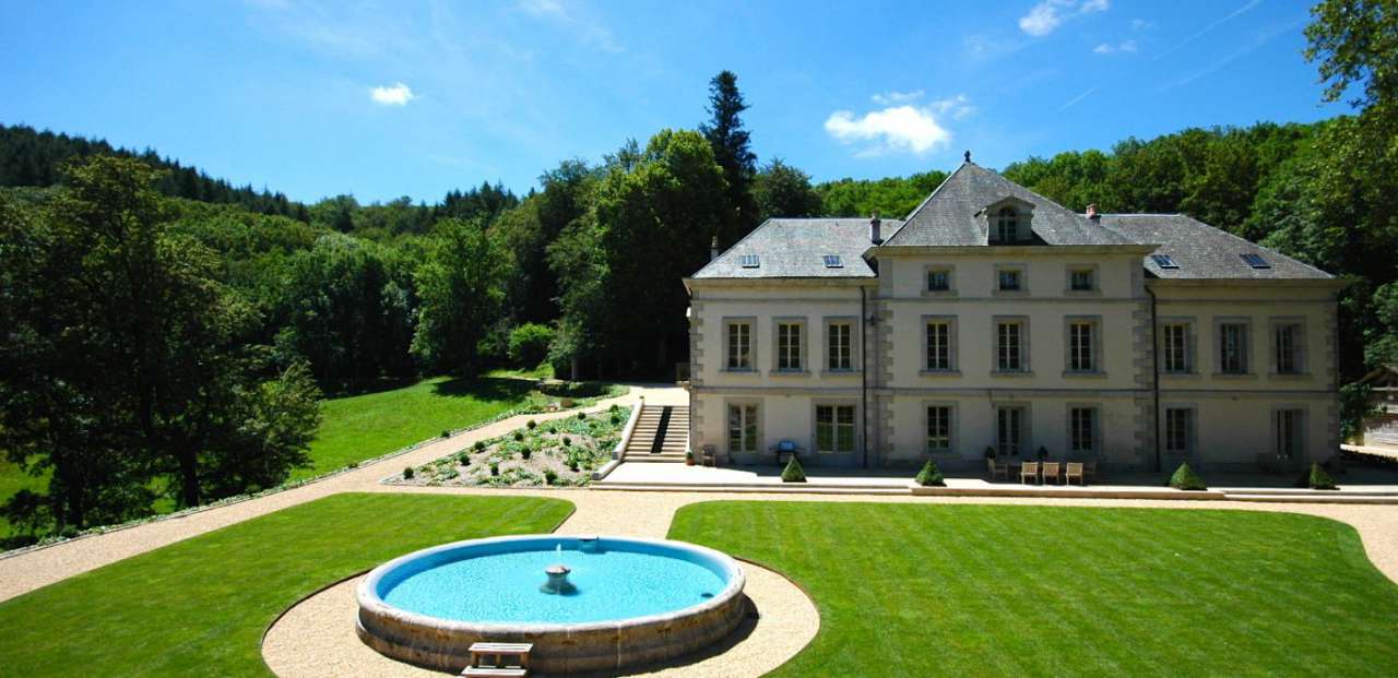 PRICE REDUCED – Immaculately presented and luxurious French Chateau, locate