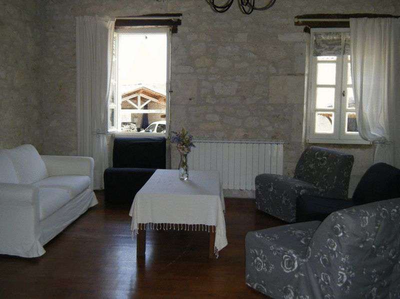 Excellent opportunity for income generation with this very impressive group