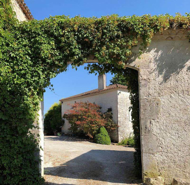 Excellent opportunity for income generation with this very impressive group