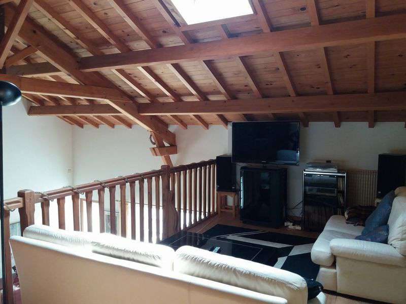 Charming 8 bedroom stone built former mill, with a spacious and beautifully