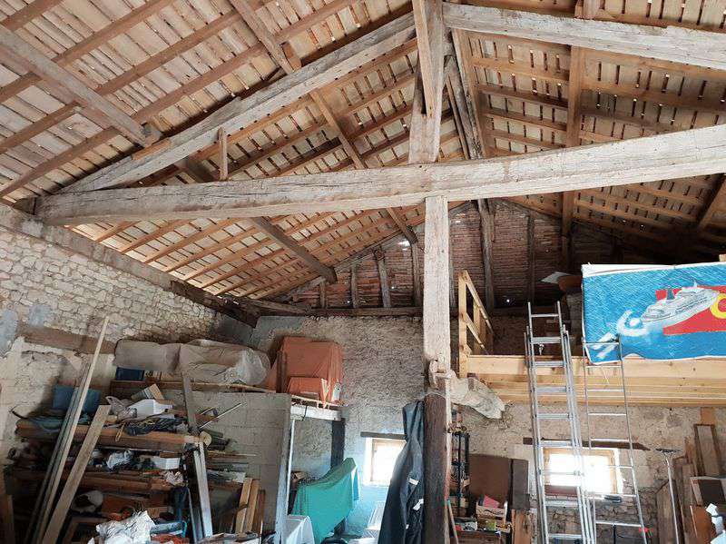 Pretty rural property close to the beautiful village of Villebois Lavalette