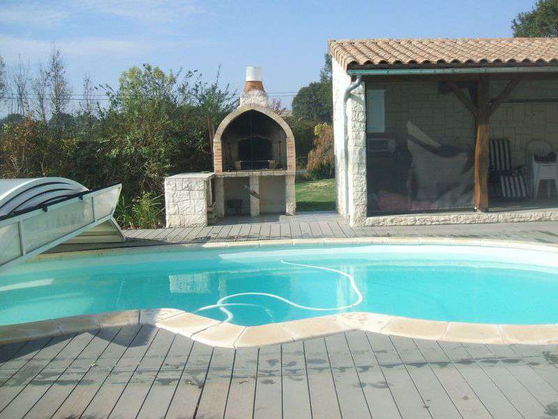 Charming fully refurbished and restored 5 bedroom house, ideally located in