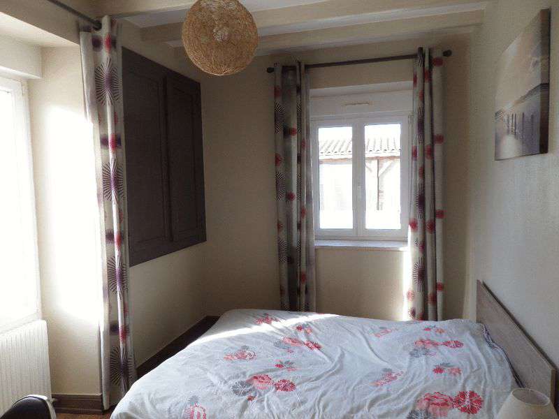 Charming fully refurbished and restored 5 bedroom house, ideally located in