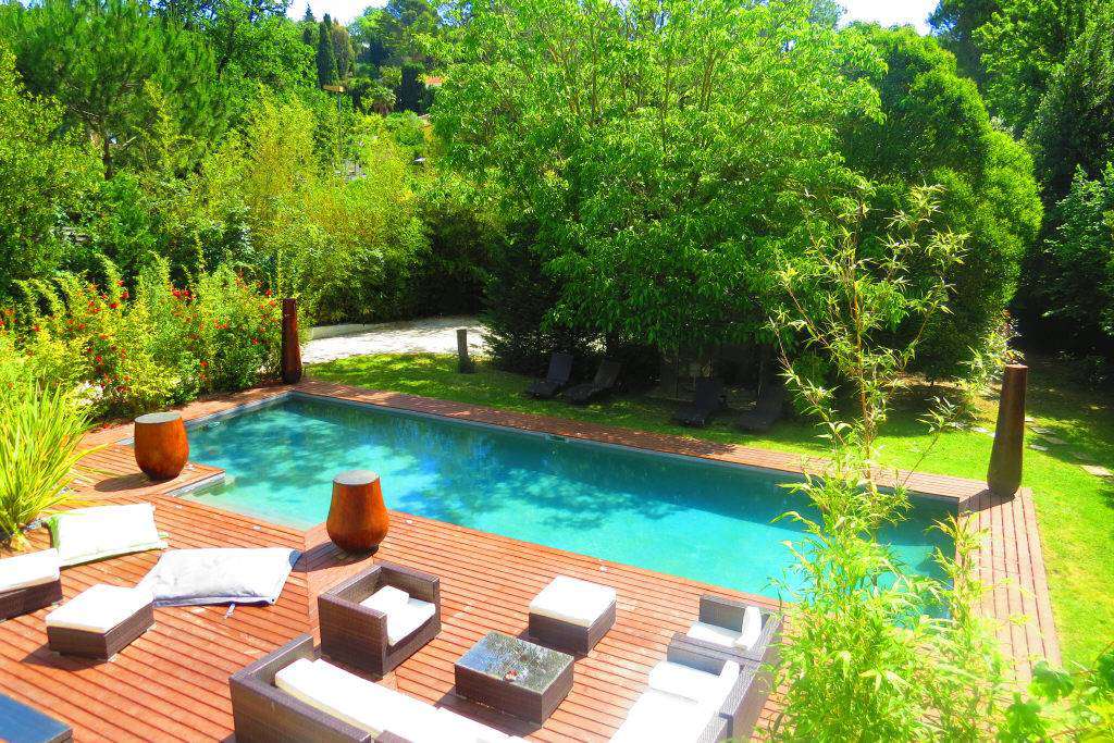 Delightful Balinese-inspired villa in a peaceful residential district of Mo