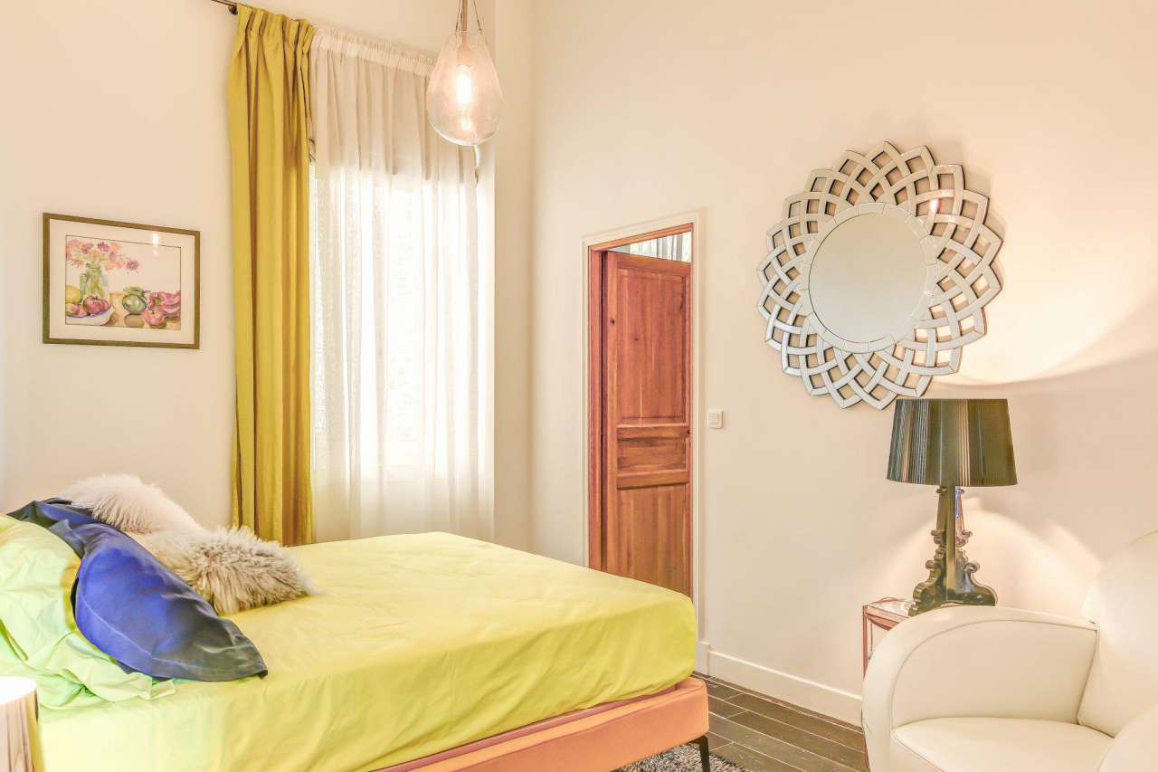 Enjoying breathtaking sea views is this prestigious, renovated 2 bedroom ap