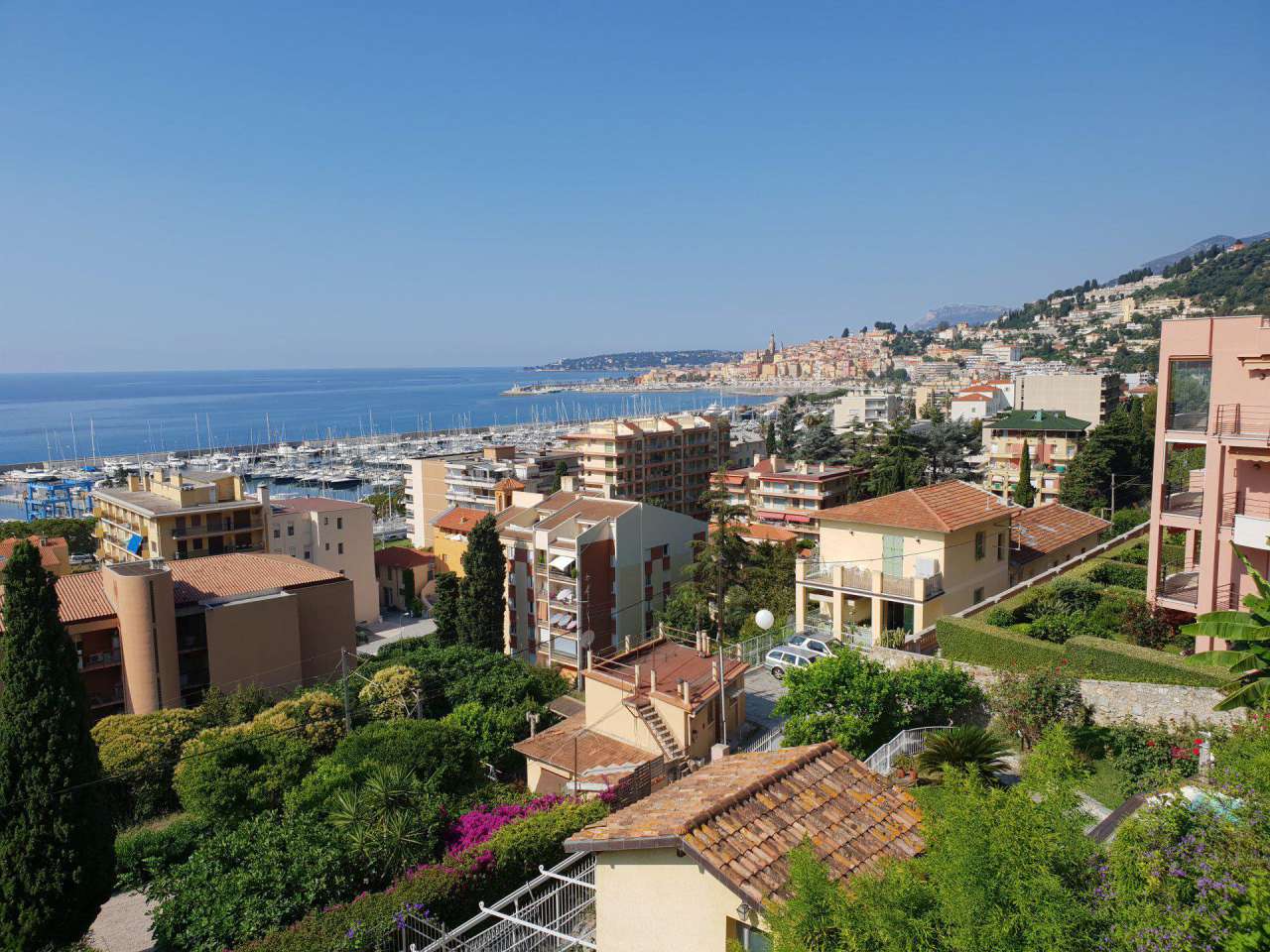 New Build 3 bedroom Penthouse for sale with sea view in Menton Garavan