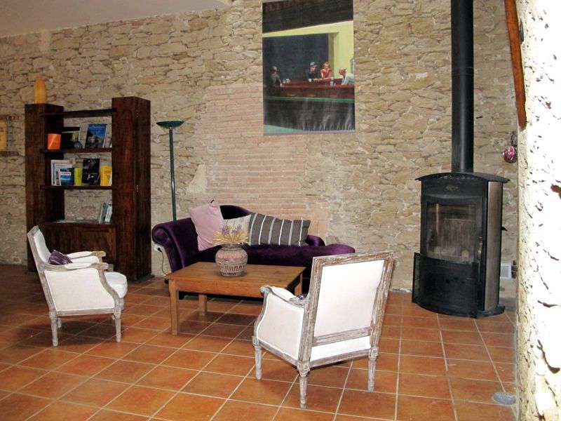 Full of character and charm, this spacious and beautifully presented Maison