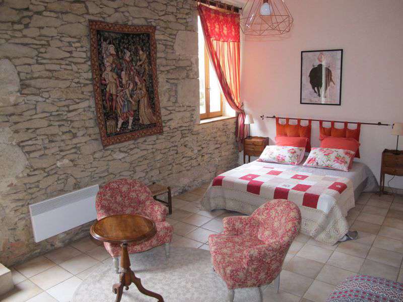 Full of character and charm, this spacious and beautifully presented Maison