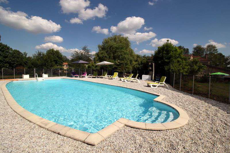 Full of character and charm, this spacious and beautifully presented Maison