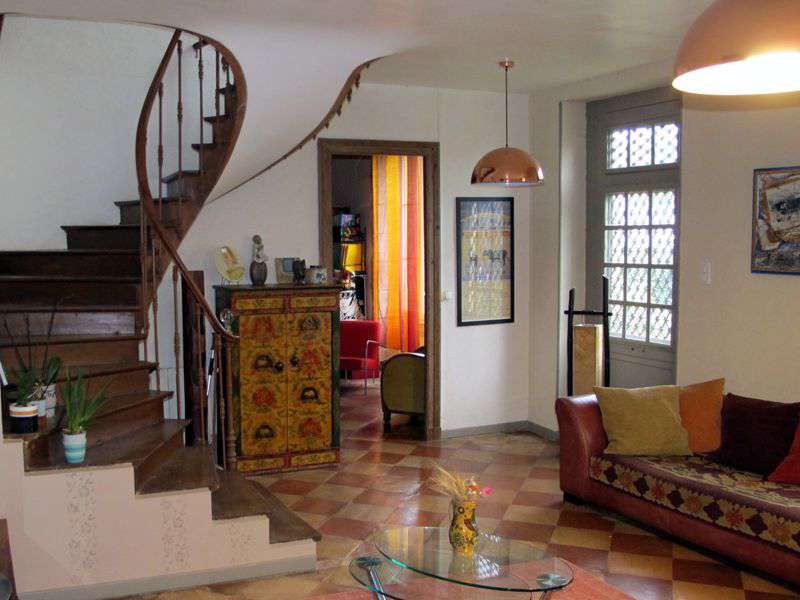 Full of character and charm, this spacious and beautifully presented Maison