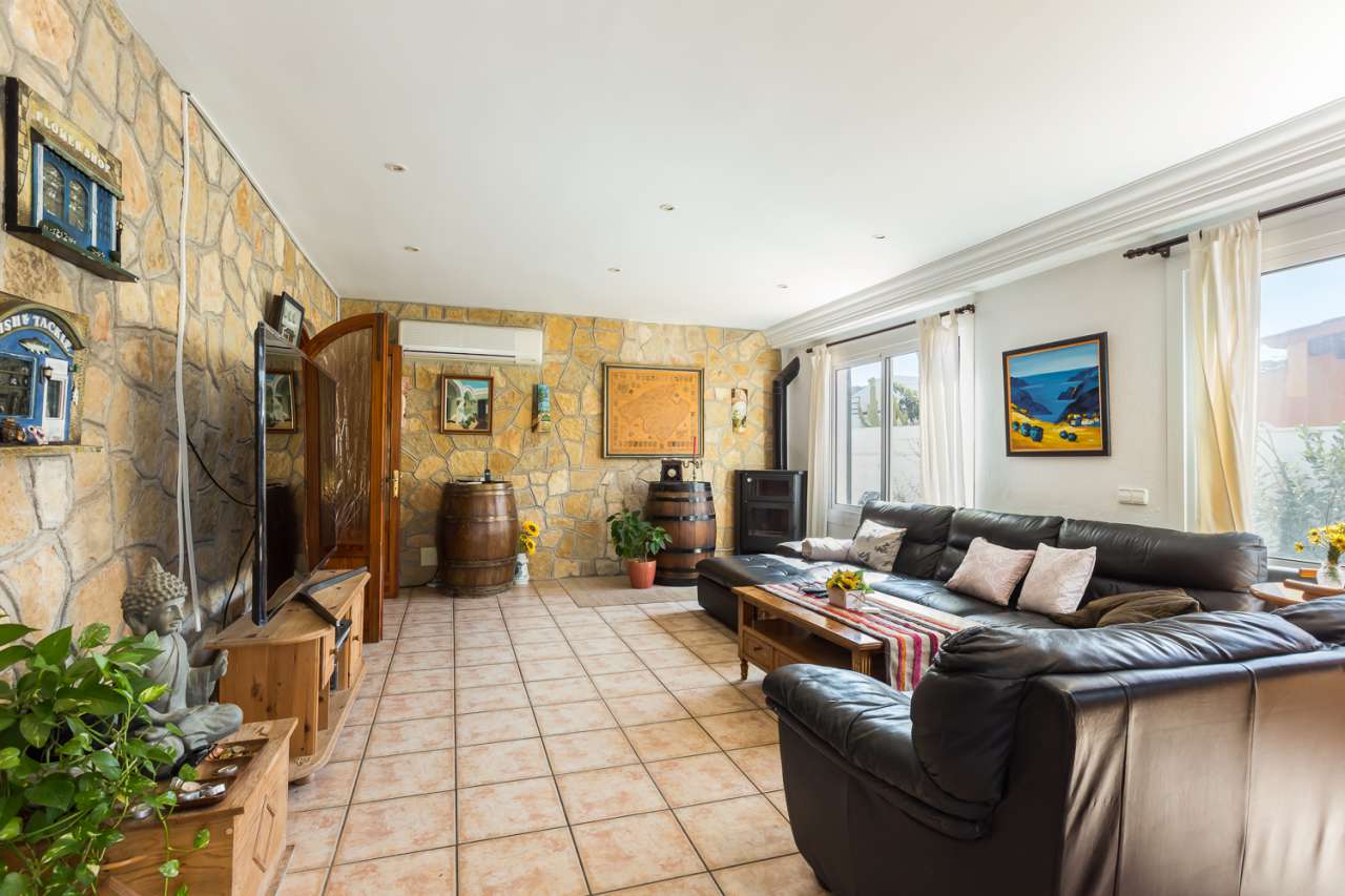 Beautiful 4 bedroom Villa for sale in El Toro, Mallorca