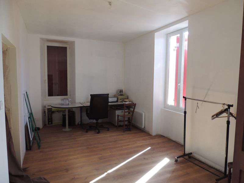 Excellent opportunity to purchase a fully operational and well structured B