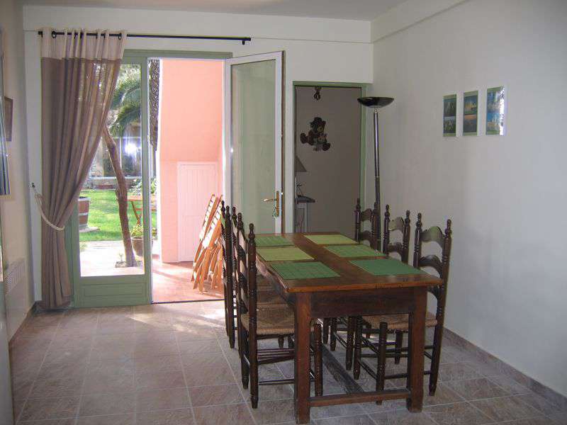 Appealing and versatile Minervois property made up of 2 houses, in a good l