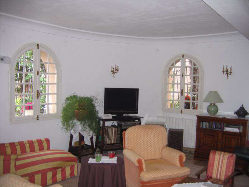 Appealing and versatile Minervois property made up of 2 houses, in a good l