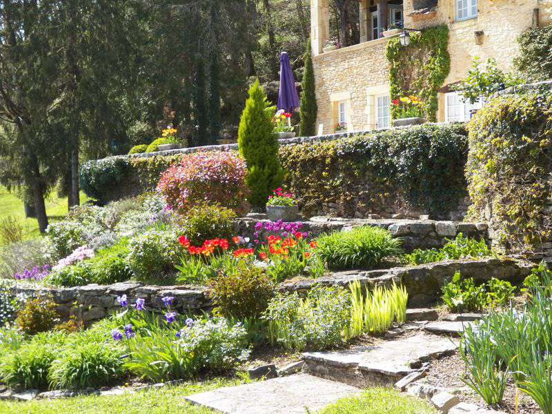 Delightful manoir tucked away in the Lot countryside, set in over 10 acres