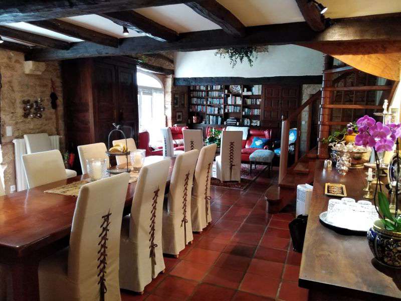 Delightful manoir tucked away in the Lot countryside, set in over 10 acres