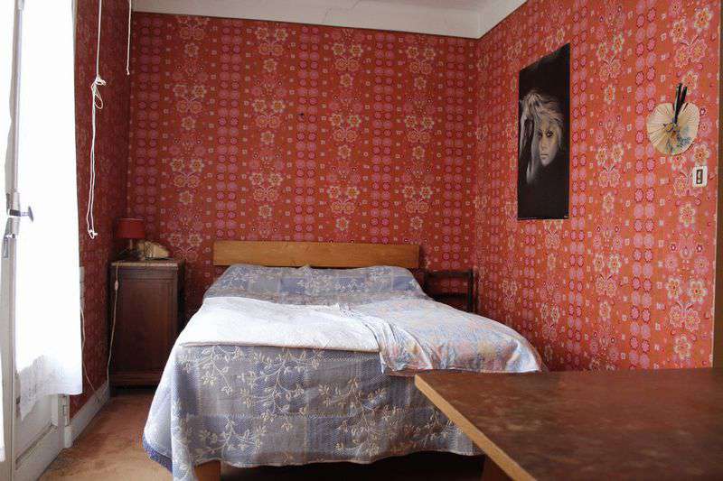 Full of character, this spacious river front house is ideally situated righ