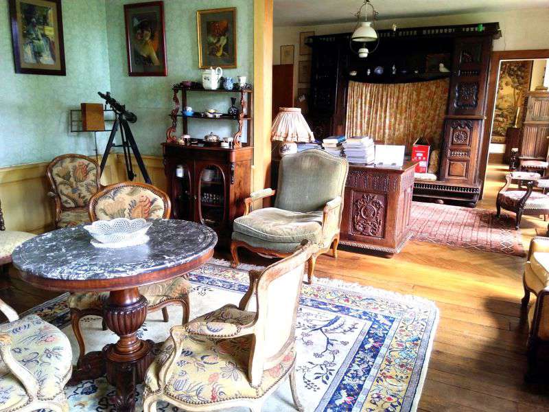 Impressive 'Domaine' with a Maison de Maitre and set in almost 9 acres incl