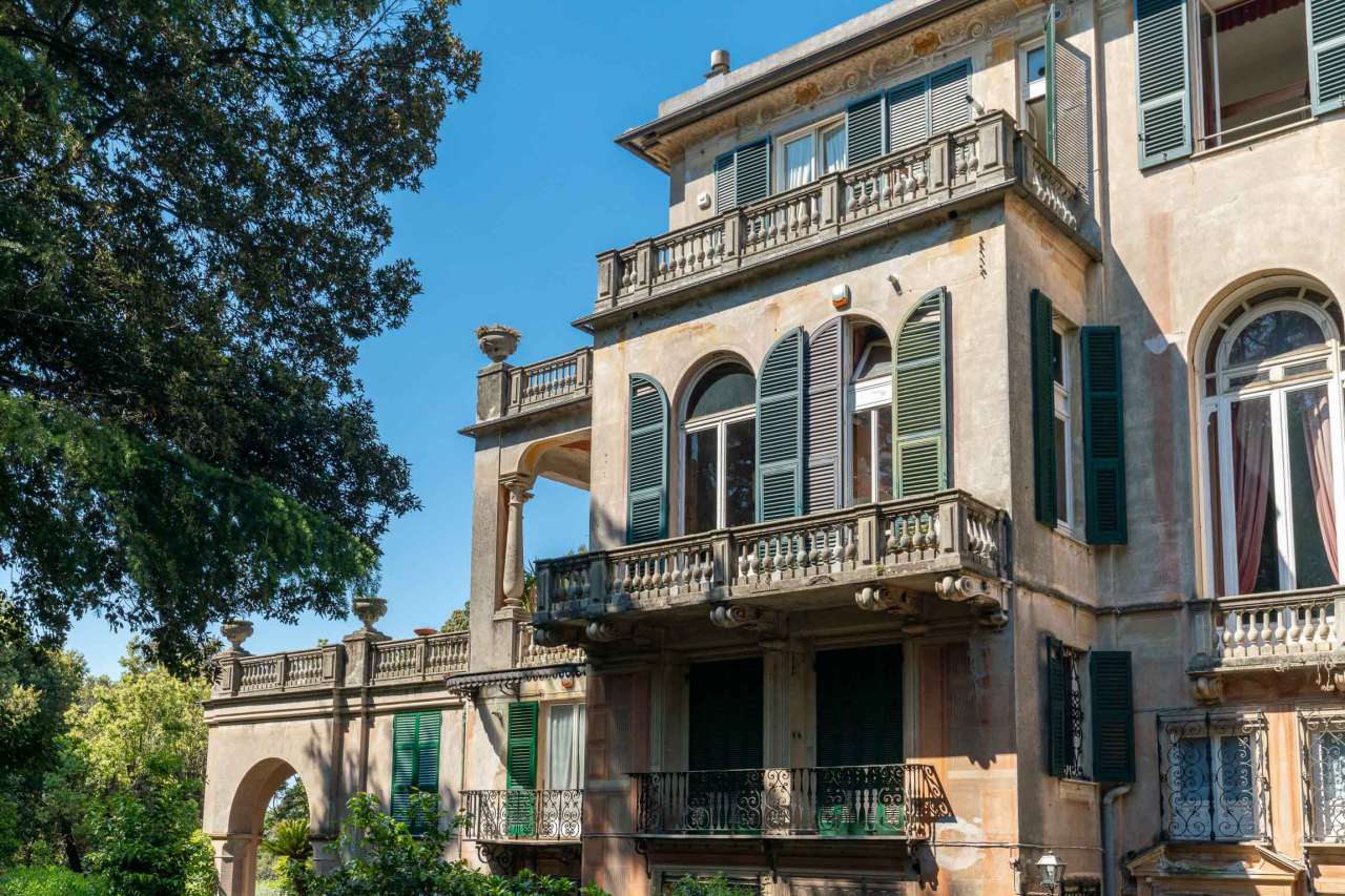 Historical 4 bedroom Apartment for sale in Genoa, Liguria