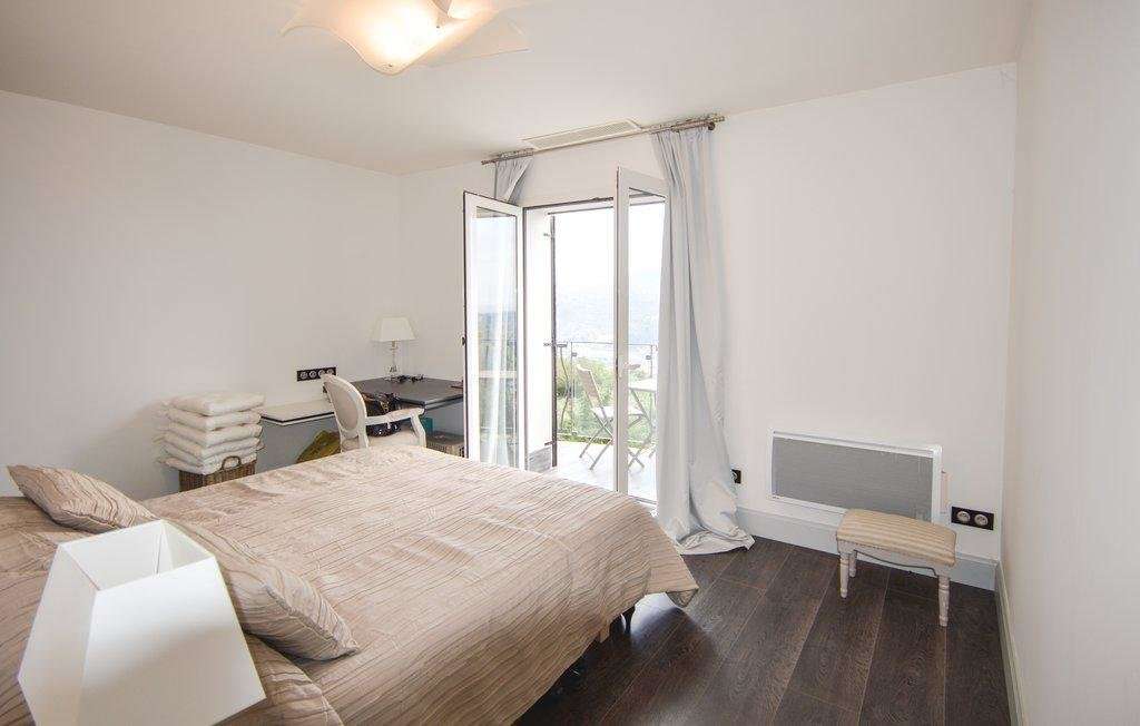 With panoramic sea and mountain views, this splendid 6 bedroom, architect d