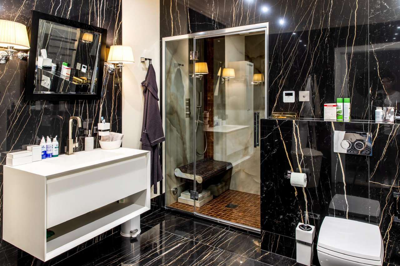 Impressive and spacious villa in perfect condition in a peaceful location,