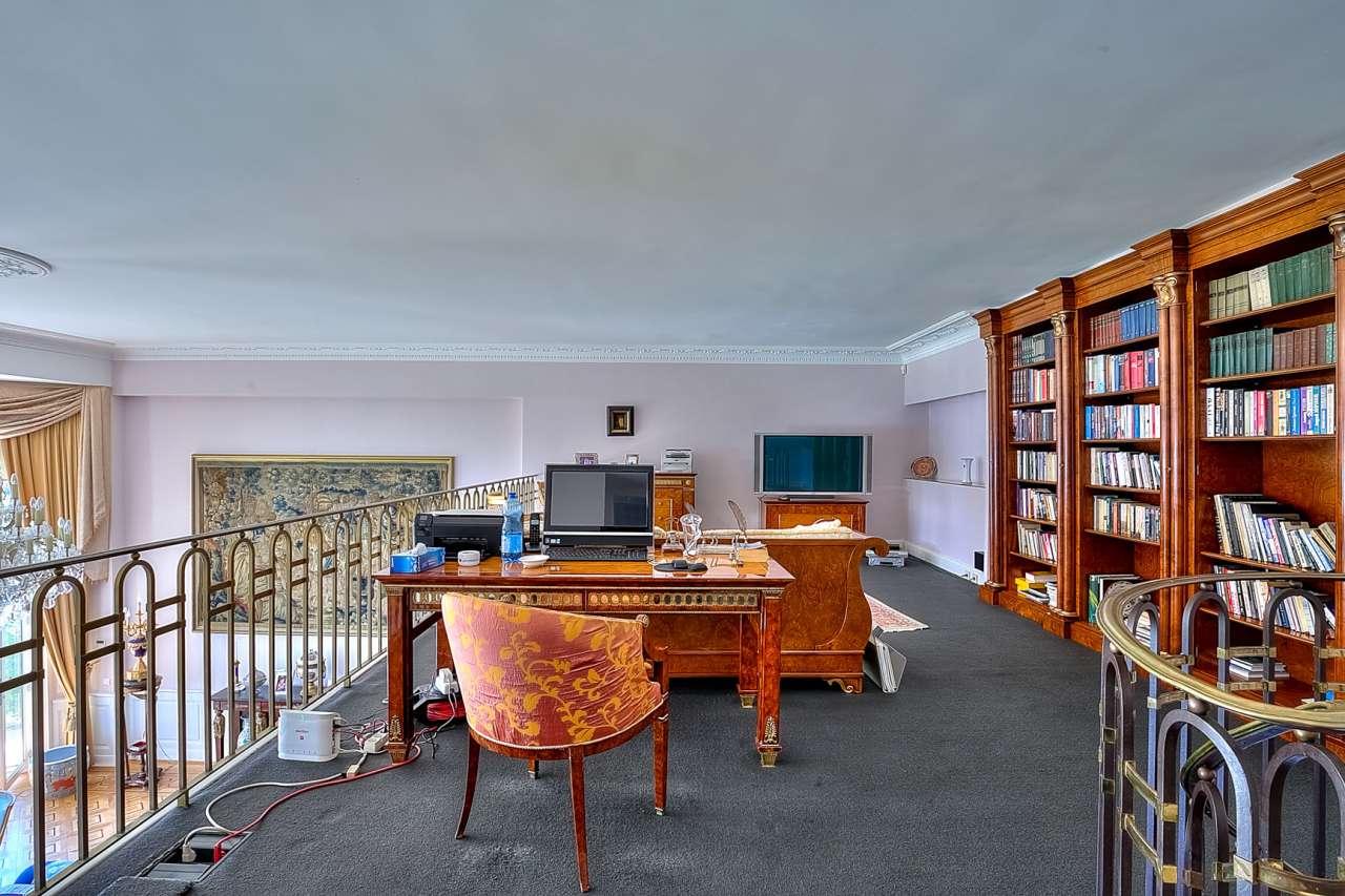 Immaculately presented and spacious 4 bedroom duplex apartment, situated wi