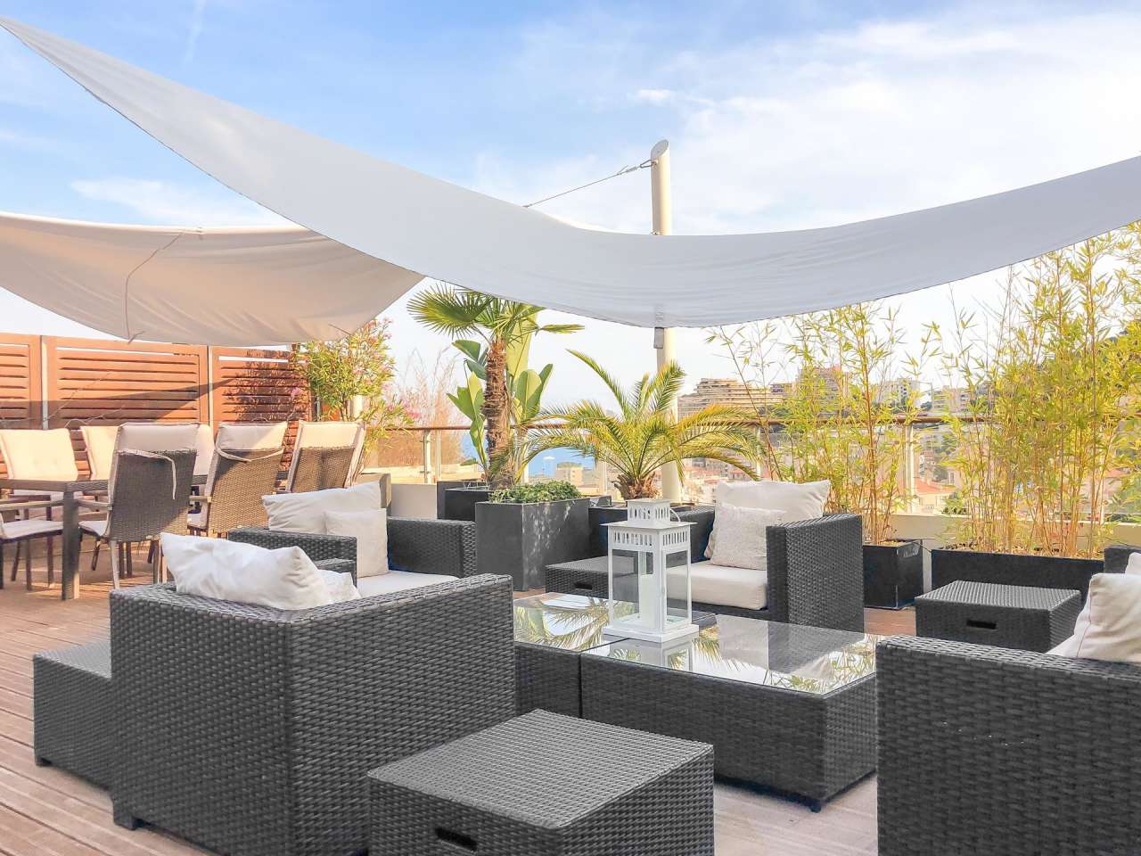 Modern and spacious 3 bedroom penthouse apartment, with a total living area