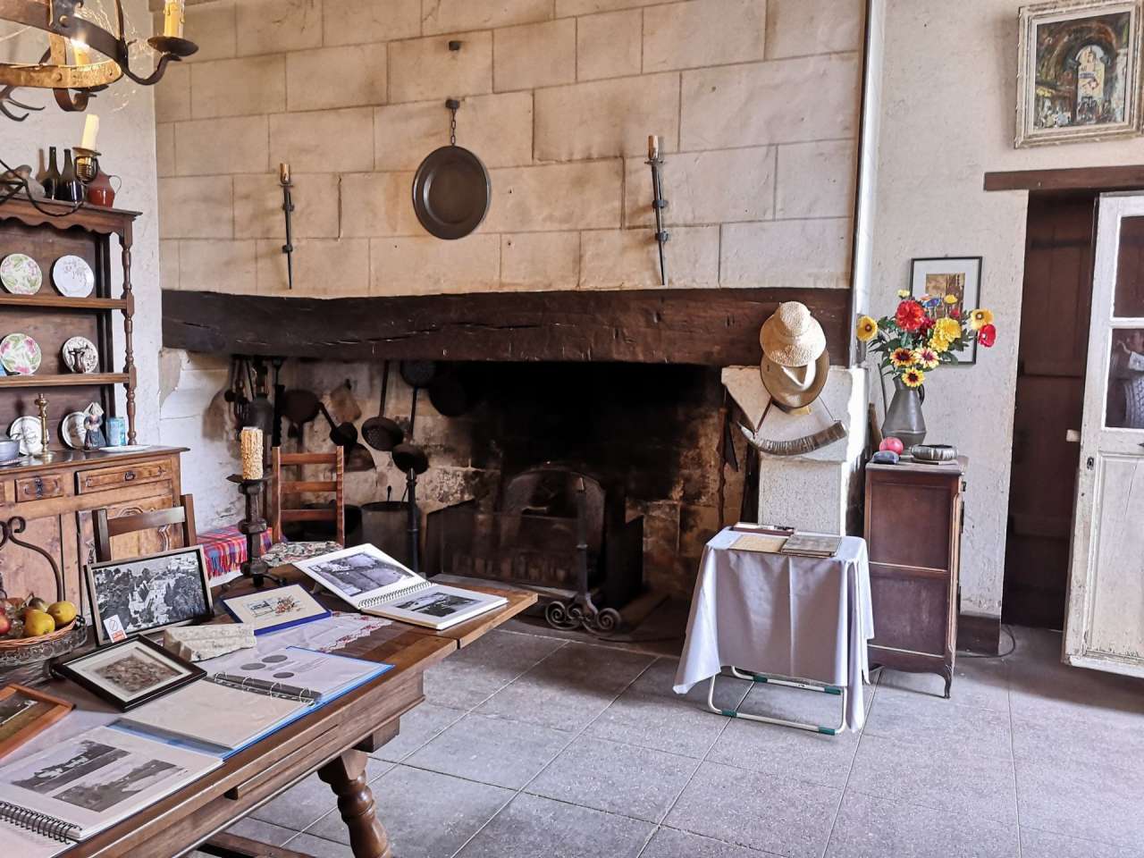 A unique opportunity to acquire a marvellous 7 bedroom 14th and 15th centur