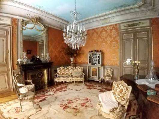 Grand, spacious and unique 19th Century manor house, with a vast total livi