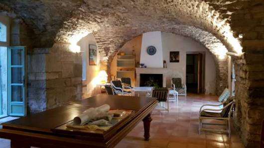 Grand, spacious and unique 19th Century manor house, with a vast total livi